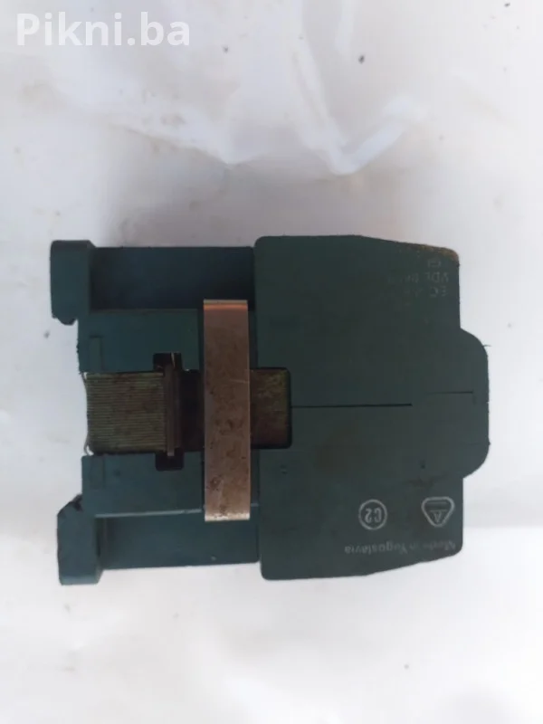 Kontaktor ISKRA KO53 16A 220v sklopka prekidac