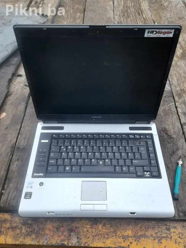 LapTop Toshiba Satellite A100-00A / Za dijelove / Panel 15.4"