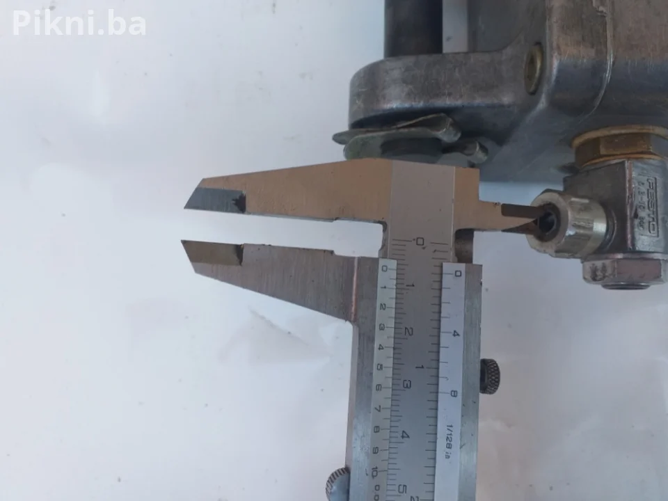 Pneumatski FESTO cilindar klip radni 11cm