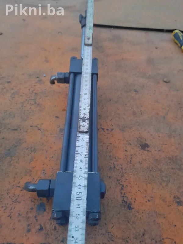 Hidraulicni cilindar klip dvosmerni 48cm hidraulika bager kamion