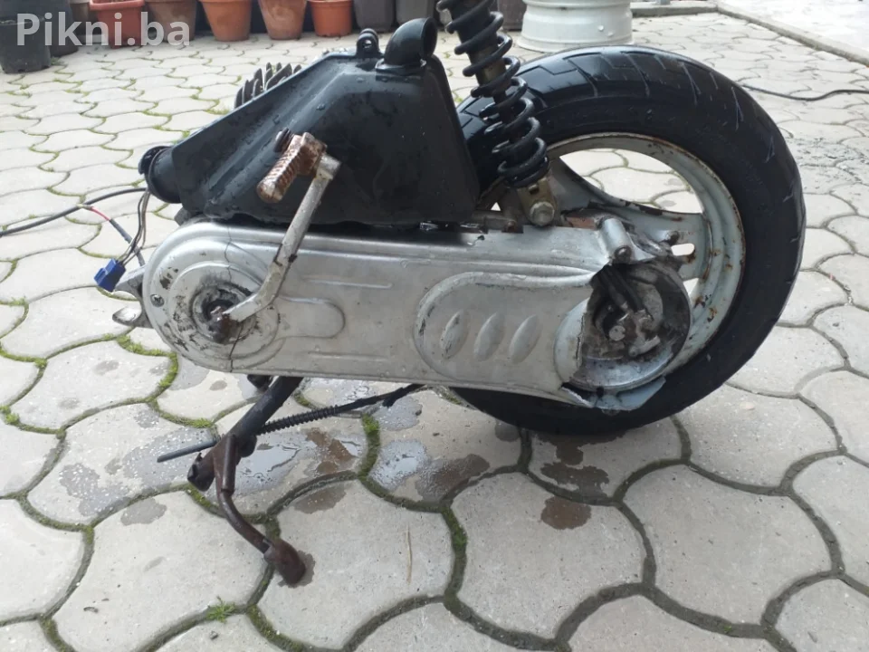 IZUZETNA PRILIKA! POGONSKI SKLOP za Skuter YAMASAKI 50cc