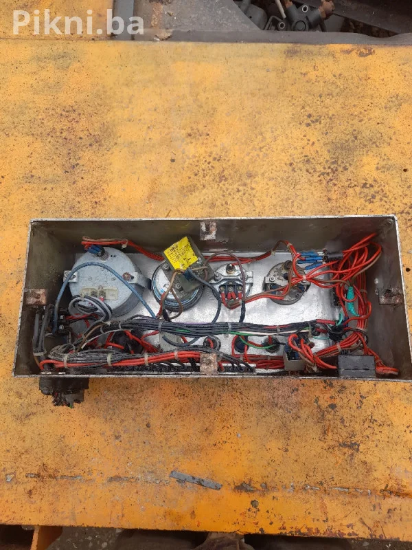 Centralna jedinica komande motor deutz bager rovokopac skip valja