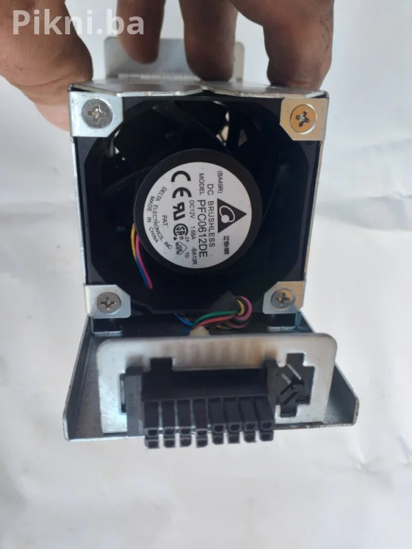 COOLERI VENTILATOR 12V PC HLADJENJE DUPLI
