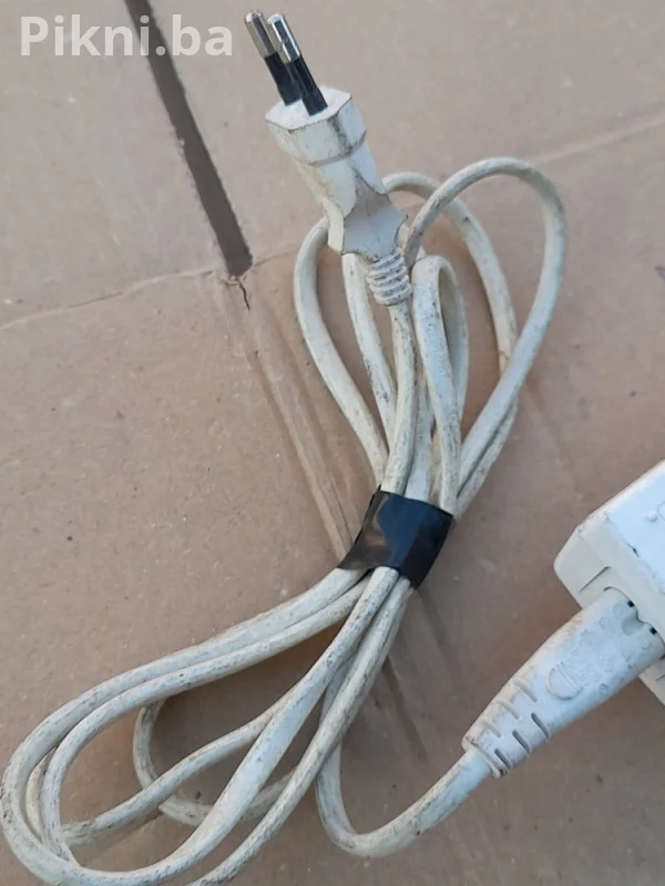 OGLAS ZA PRODAJU: ORIGINAL DELTA ADAPTER 20V DC / 2A (40W) PUNJAČ