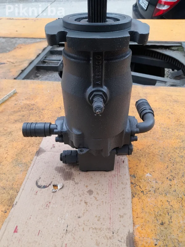 Hidromotor BREVINI hidro motor pumpa bager buldožer utovarivac