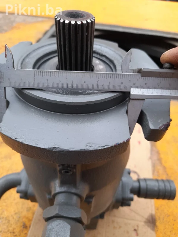Hidromotor BREVINI hidro motor pumpa bager buldožer utovarivac