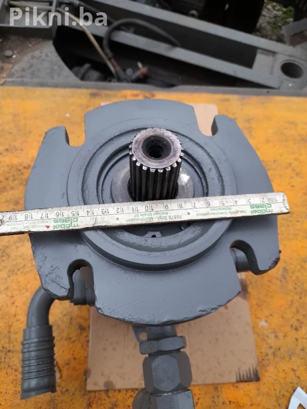 Hidromotor BREVINI hidro motor pumpa bager buldožer utovarivac