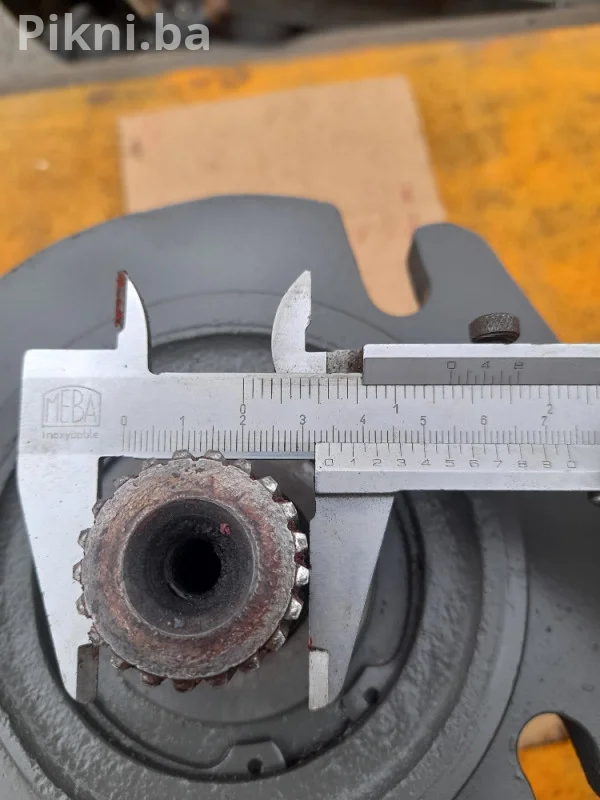 Hidromotor BREVINI hidro motor pumpa bager buldožer utovarivac