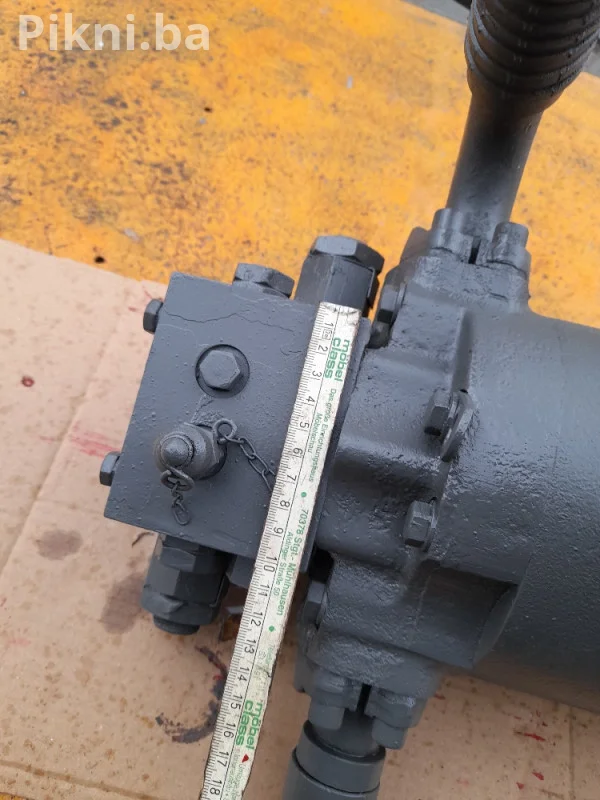 Hidromotor BREVINI hidro motor pumpa bager buldožer utovarivac