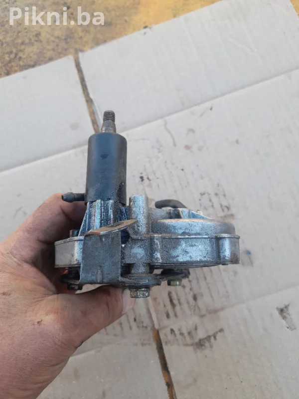 Motor brisača 12v elektro motor elektromotori traktor bager ski