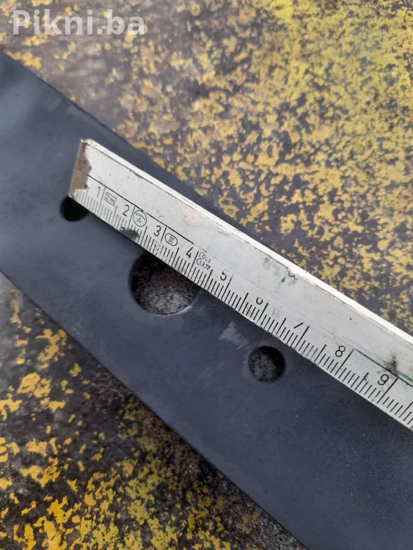 BRZA PRODAJA: NOŽ za KOSILICU (41 cm) - Korišten na B&S kosilicam