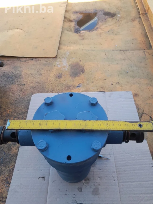 Metalni hidraulicni filter 300x100mm bager utovarivac traktor
