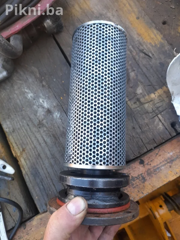 Metalni hidraulicni filter 300x100mm bager utovarivac traktor