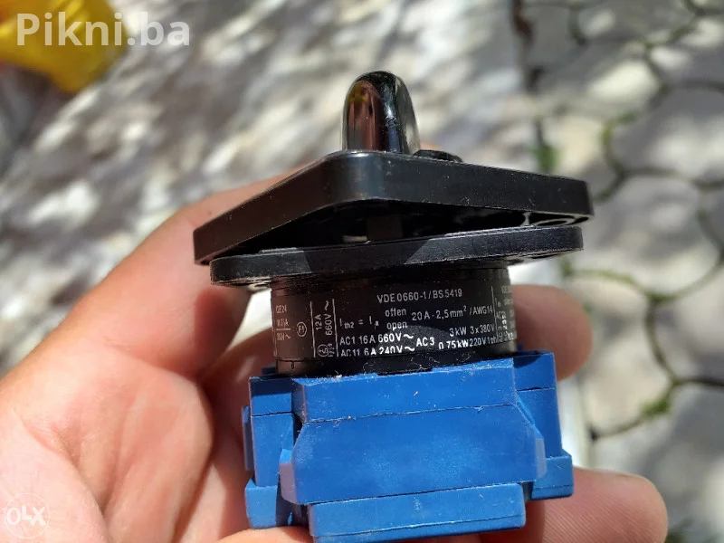 Grebenasti prekidaci elektro materijal šalteru 12 A