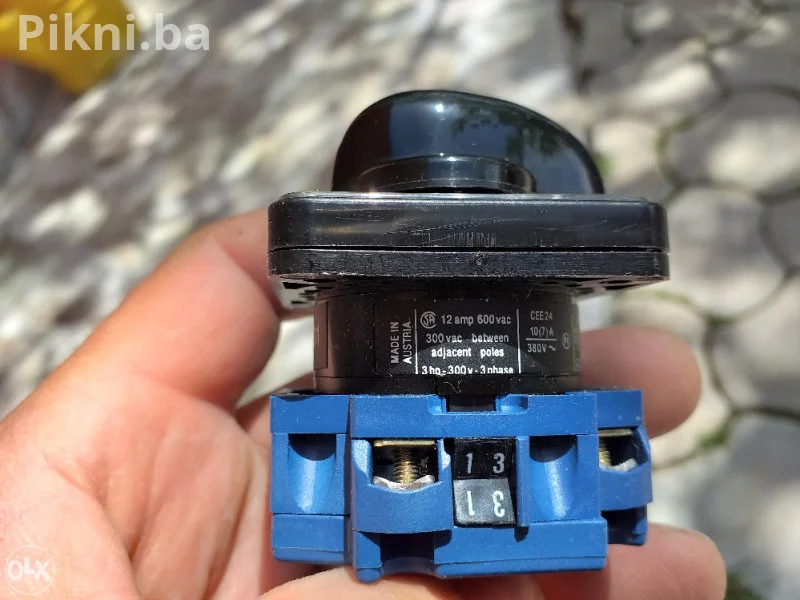 Grebenasti prekidaci elektro materijal šalteru 12 A
