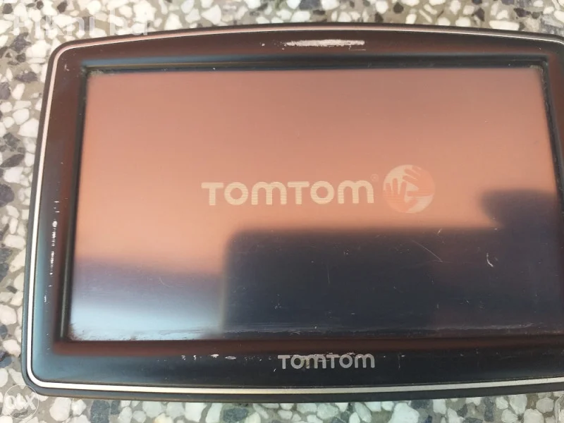TOMTOM Navigacija (Ispravna) Široki Ekran POVOLJNO!