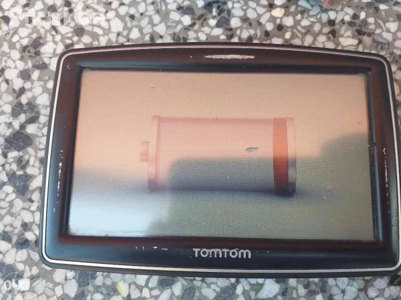 TOMTOM Navigacija (Ispravna) Široki Ekran POVOLJNO!