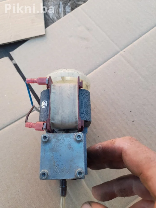RIETSCHLE THOMAS Originalna Vakuum Pumpa / Kompresor 24V