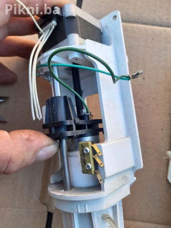 SANYO DENKI Linearni Aktuator / Pogonska Jedinica Precizno