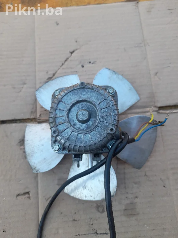 Ventilator turbina 220mm 220v 1550obr elektro motor elektromotori