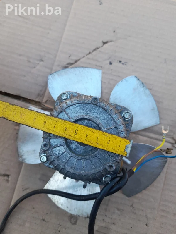 Ventilator turbina 220mm 220v 1550obr elektro motor elektromotori