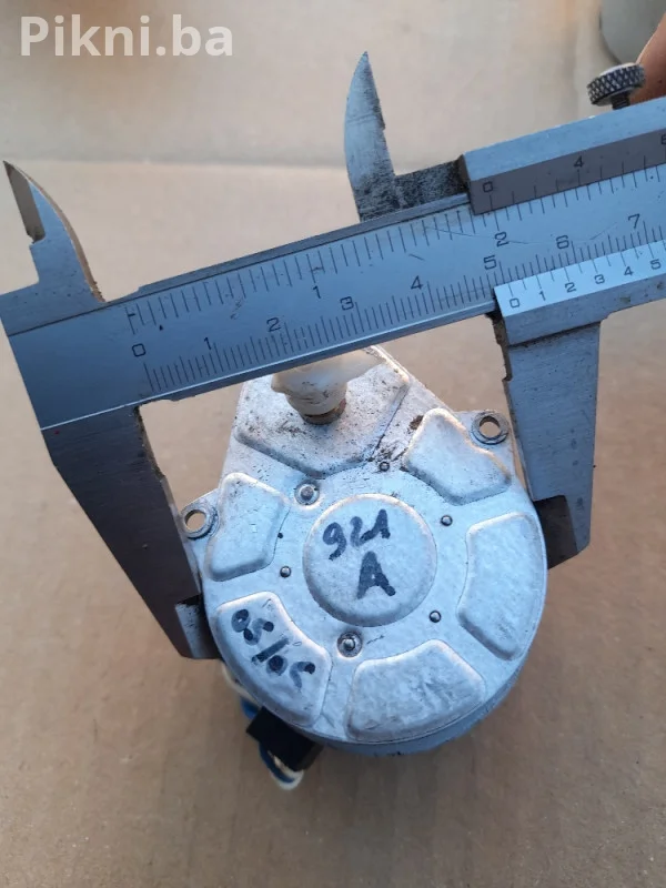 Korak-Motor sa Reduktorom (Carrier Step Motor) MS5A451/MS5 ELEKTROMOTORI