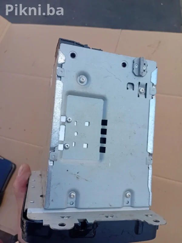 Originalni auto radio za VW, Škoda, Seat, Passat, Golf