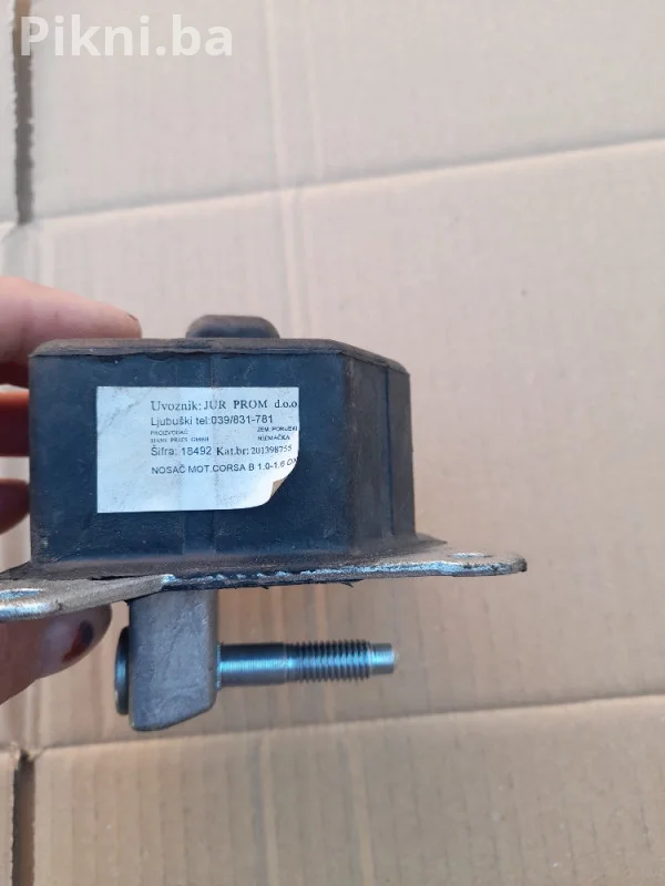 Nosac motora Opel Corsa 201 398 nosaci