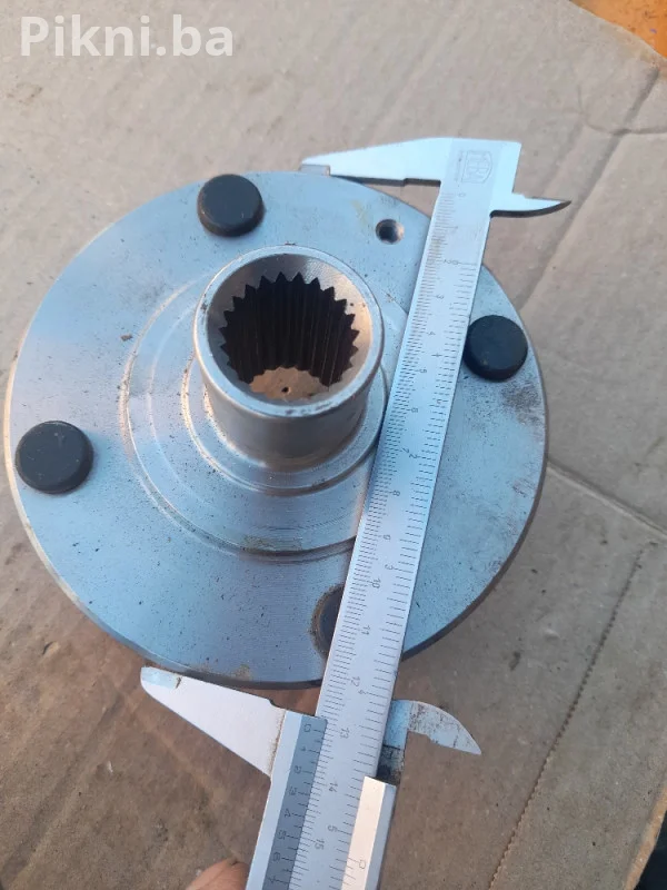 HITNO! Glavčine (Ležajevi) Prednjeg Točka GSP 9423002 FORD Fiesta