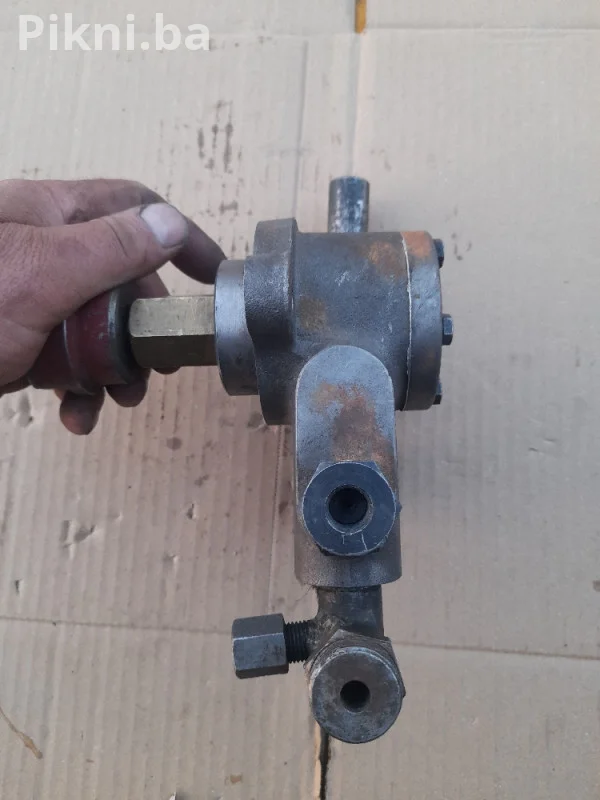 Hidraulicna pumpa traktor bager skip utovarivac kombinirka pumpe