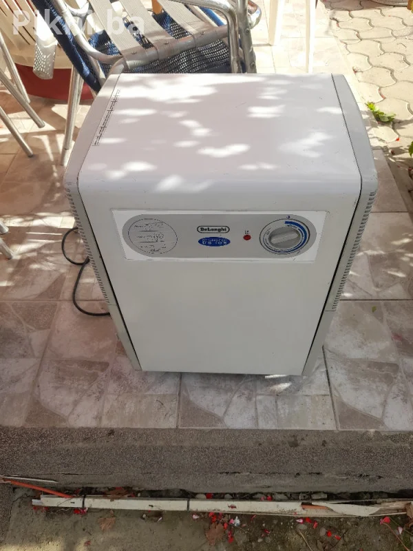 DeLonghi DS 105 Odvlaživač Zraka - Potrebno Punjenje Plina
