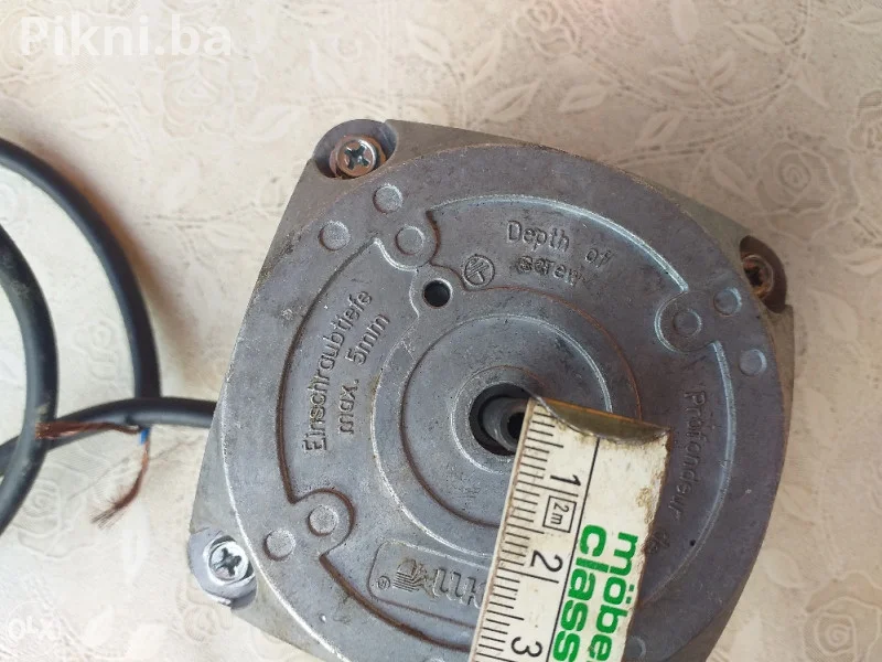Elektro motor elektromotori 220v 1550 obrtaja