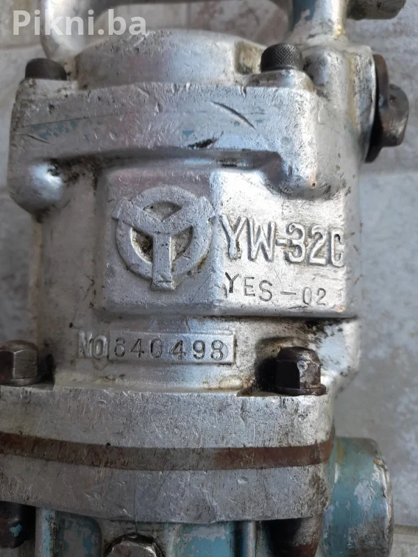 YOKOTA YW-32C pneumatski pištolj odvijač - kamionski samo 400km