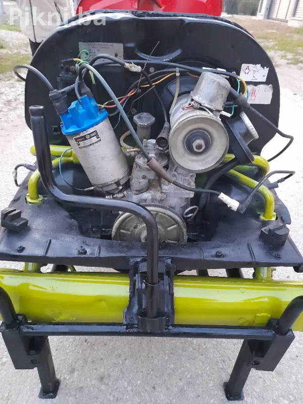 PROFESIONALNA VATROGASNA PUMPA ROSENBAUER - VW Buba Motor