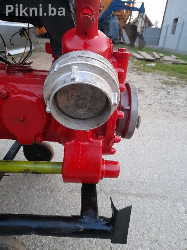 PROFESIONALNA VATROGASNA PUMPA ROSENBAUER - VW Buba Motor