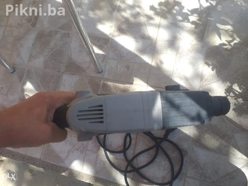 Udarna Bušilica/Hilti KING CRAFT 900W - Potreban Popravak Prekida