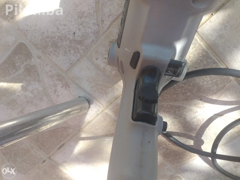 Udarna Bušilica/Hilti KING CRAFT 900W - Potreban Popravak Prekida