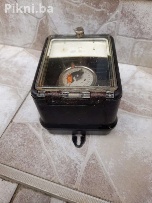 Uklopni sat brojilo za struju merenje