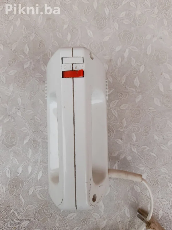 Polovni Mikser KRUPS M12 (140W) ISPRAVAN BEZ METLICA