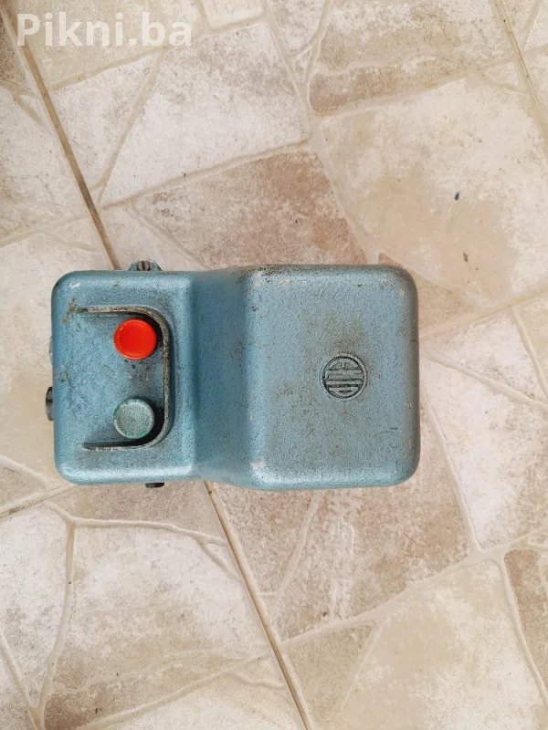 KONTAKTOR Minel Elip 380v 07 75 sklopke prekidaci