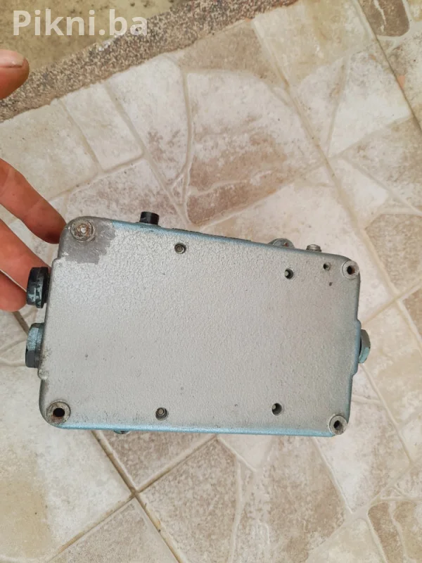 KONTAKTOR Minel Elip 380v 07 75 sklopke prekidaci