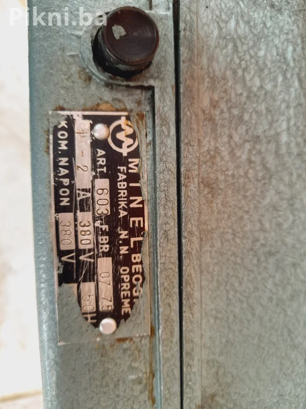 KONTAKTOR Minel Elip 380v 07 75 sklopke prekidaci