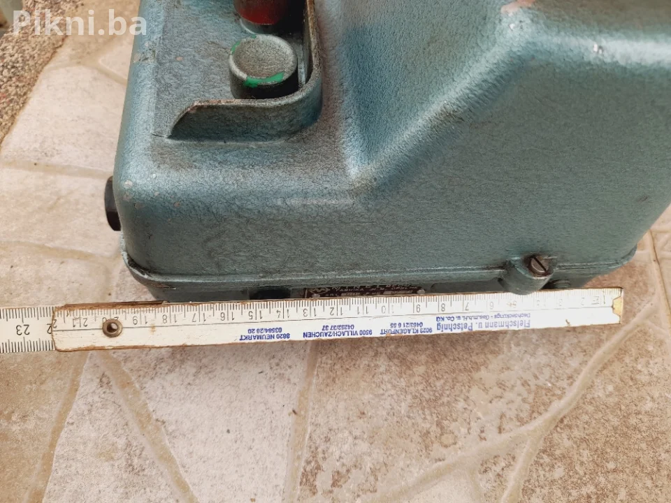 KONTAKTOR Minel Elip 380v 07 75 sklopke prekidaci