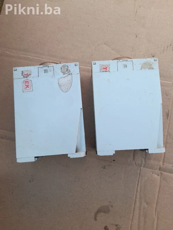 Vremenski relej Inter RR-12 (0.1 - 12 sekundi) - 220V