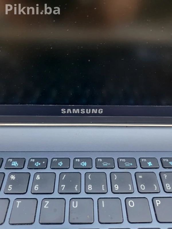Samsung Series 9 Ultrabook (i7) - Povoljno laptop računar