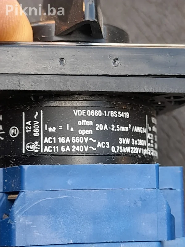 ⚡ NOVO! DVIJE (2) Grebenaste Sklopke Kraus & Naimer CG10 (12A / 3kW) - BRZA PRODAJA! ⚡