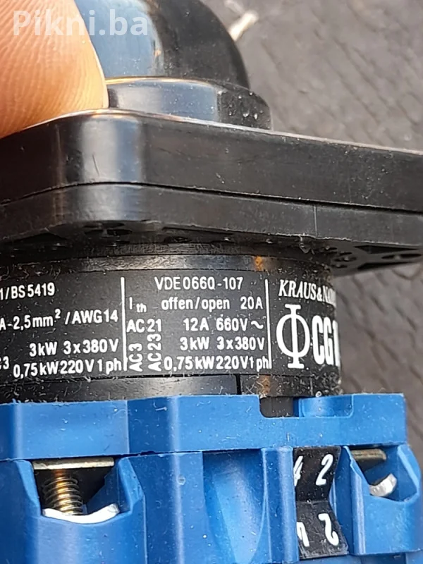 ⚡ NOVO! DVIJE (2) Grebenaste Sklopke Kraus & Naimer CG10 (12A / 3kW) - BRZA PRODAJA! ⚡