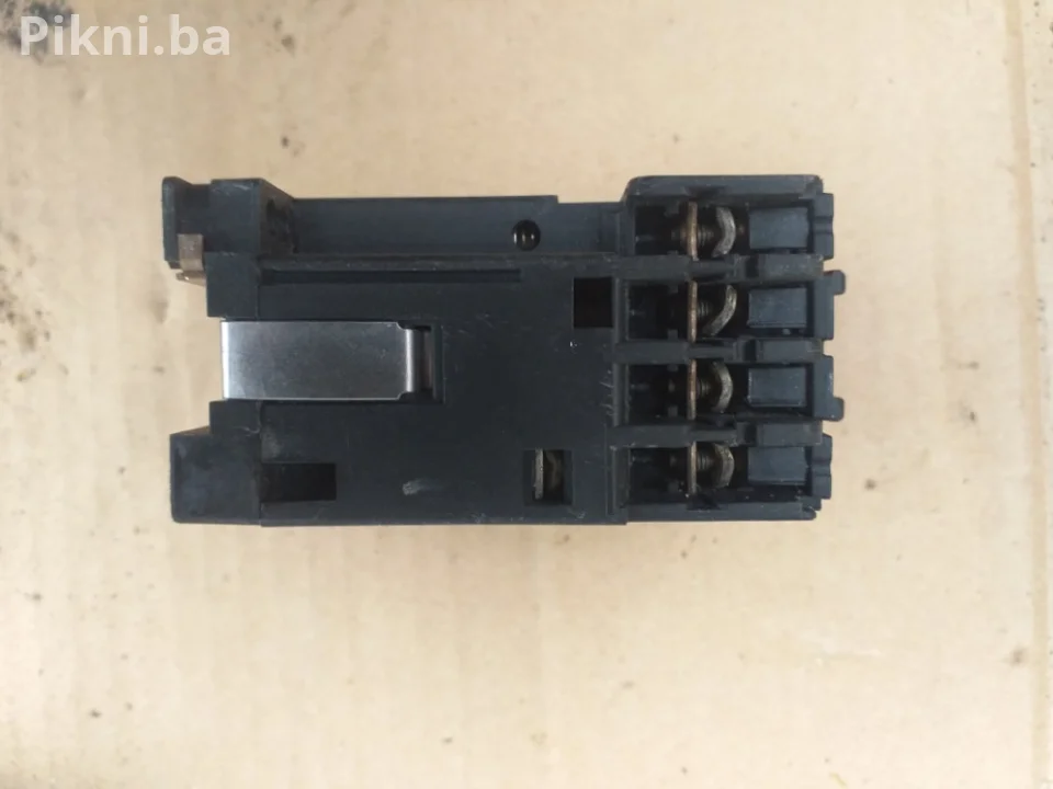 Industrijski Kontaktor Sklopka ASEA EH 9C-10 (9A/5.5 kW) - 220v