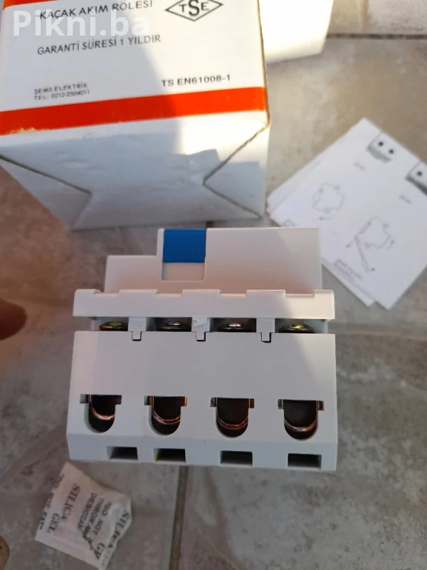 Fid skloka Sems 40A 300ma fideo kontaktor prekidac