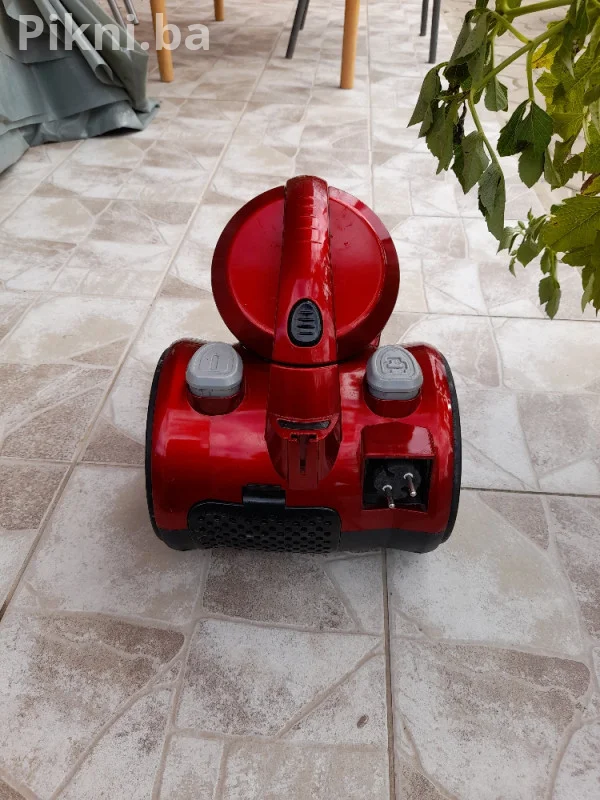 Dirt Devil Usisivač (M2818) - 2000W - Za dijelove/popravak